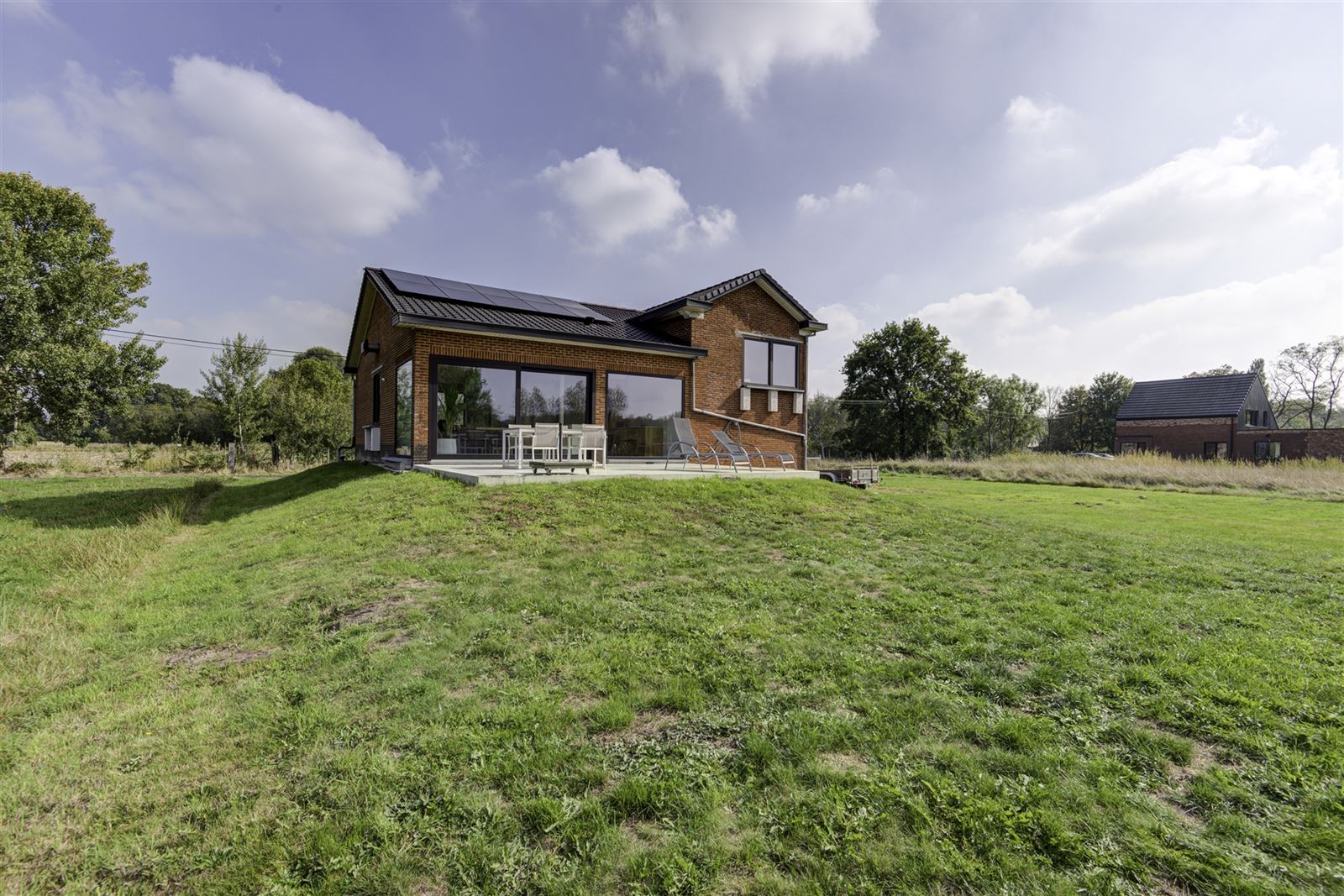 Knap gerenoveerde split-level woning - foto 1