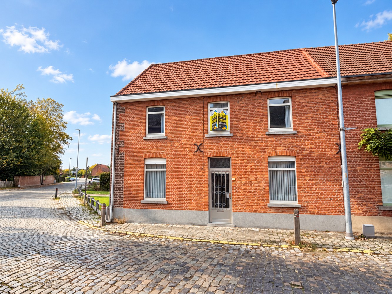 Goed onderhouden woning in het centrum van Wakkerzeel - foto 4