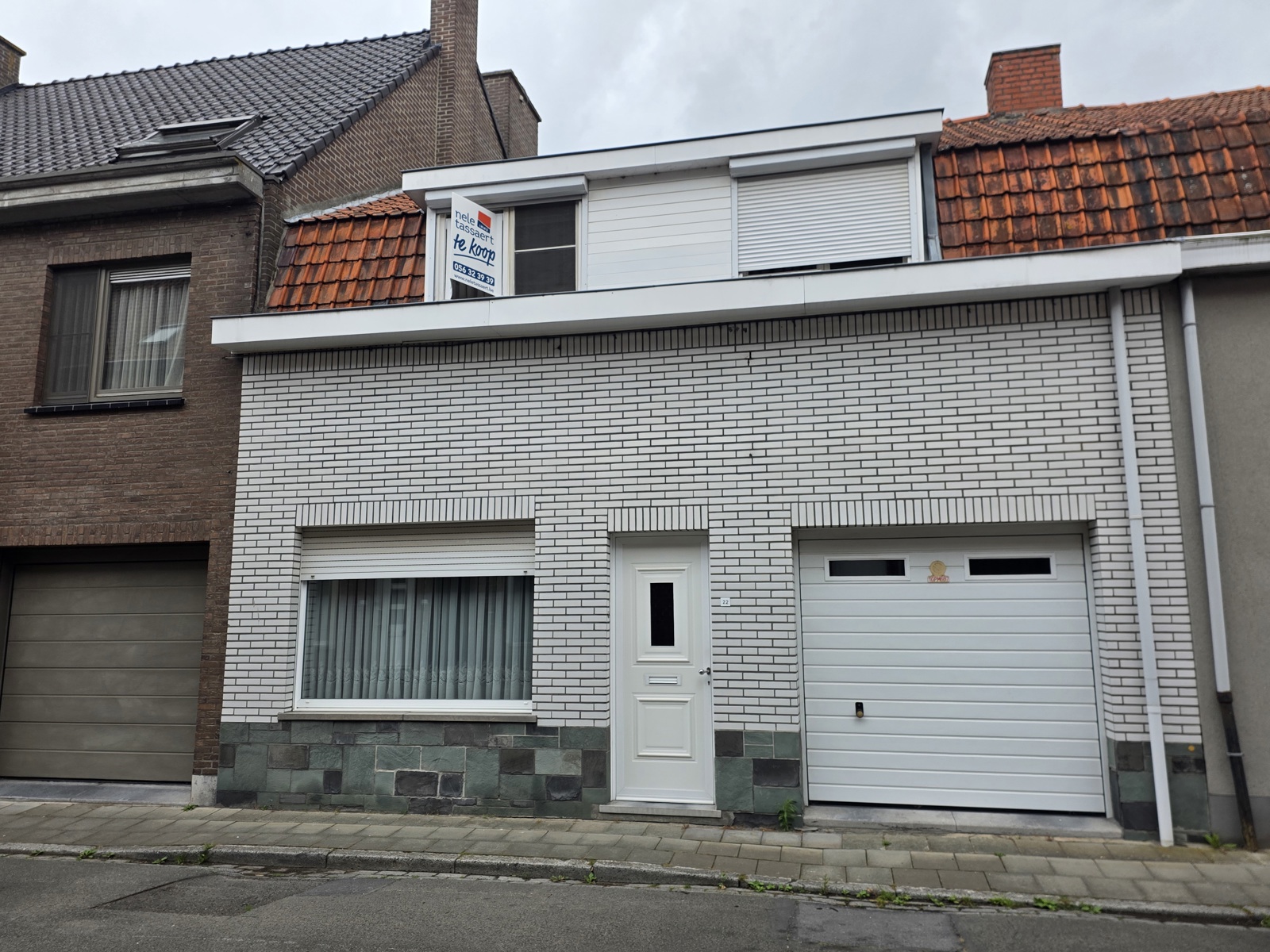 Goedgelegen woning met garage en mooie tuin - foto 1