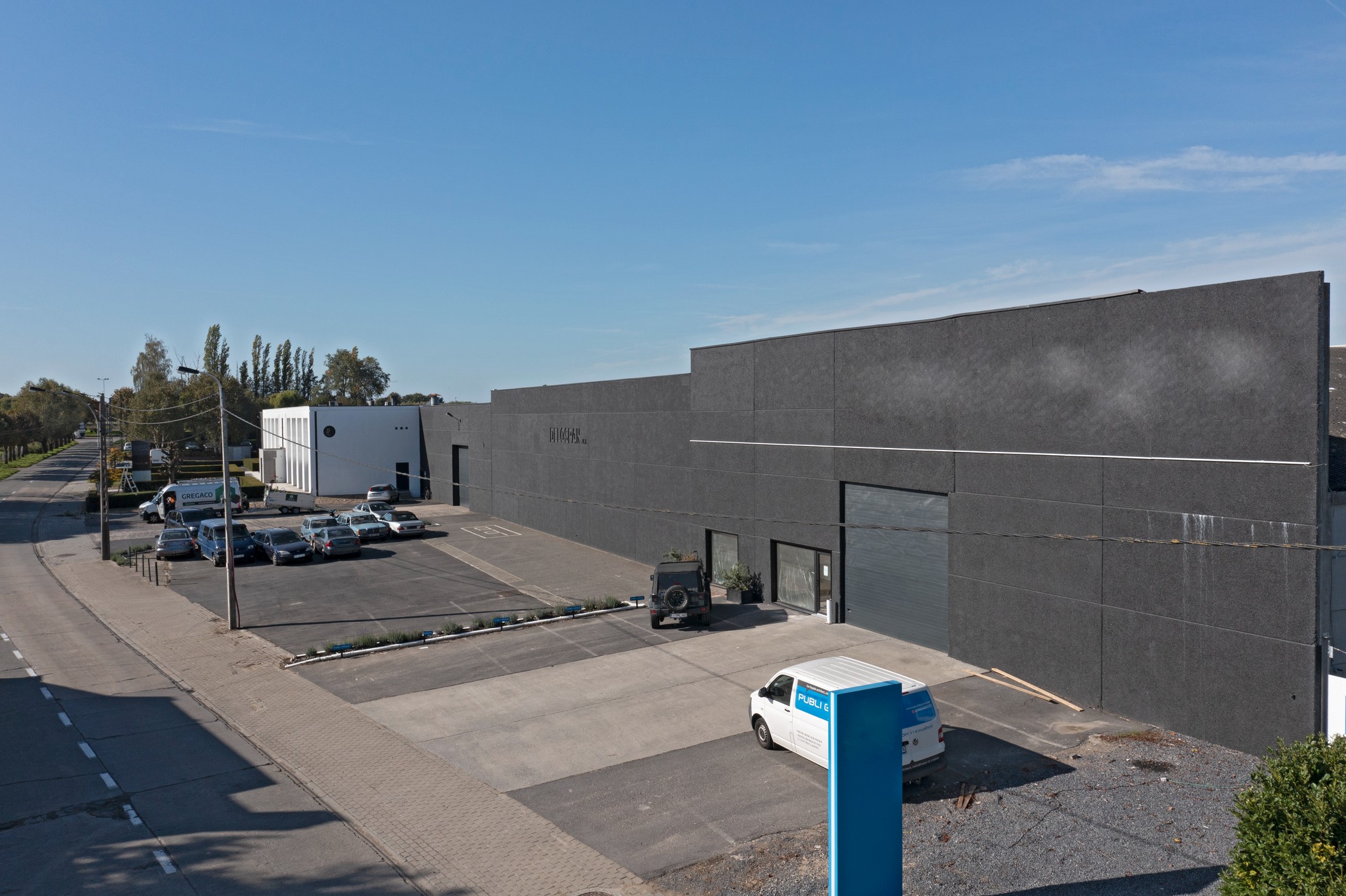 Magazijn (3.600 m²) te huur in IZ te Desselgem - foto 2