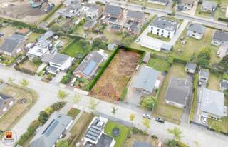 Op zoek naar de ideale plek om uw droomwoning te realiseren? Dan is dit ruime perceel bouwgrond in Evergem precies wat u zoekt. Gelegen in een...