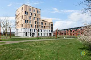 Cet appartement moderne et économe en énergie au rez-de-chaussée, construit en 2023, est situé dans un quartier calme et verdoyant au bord du canal...