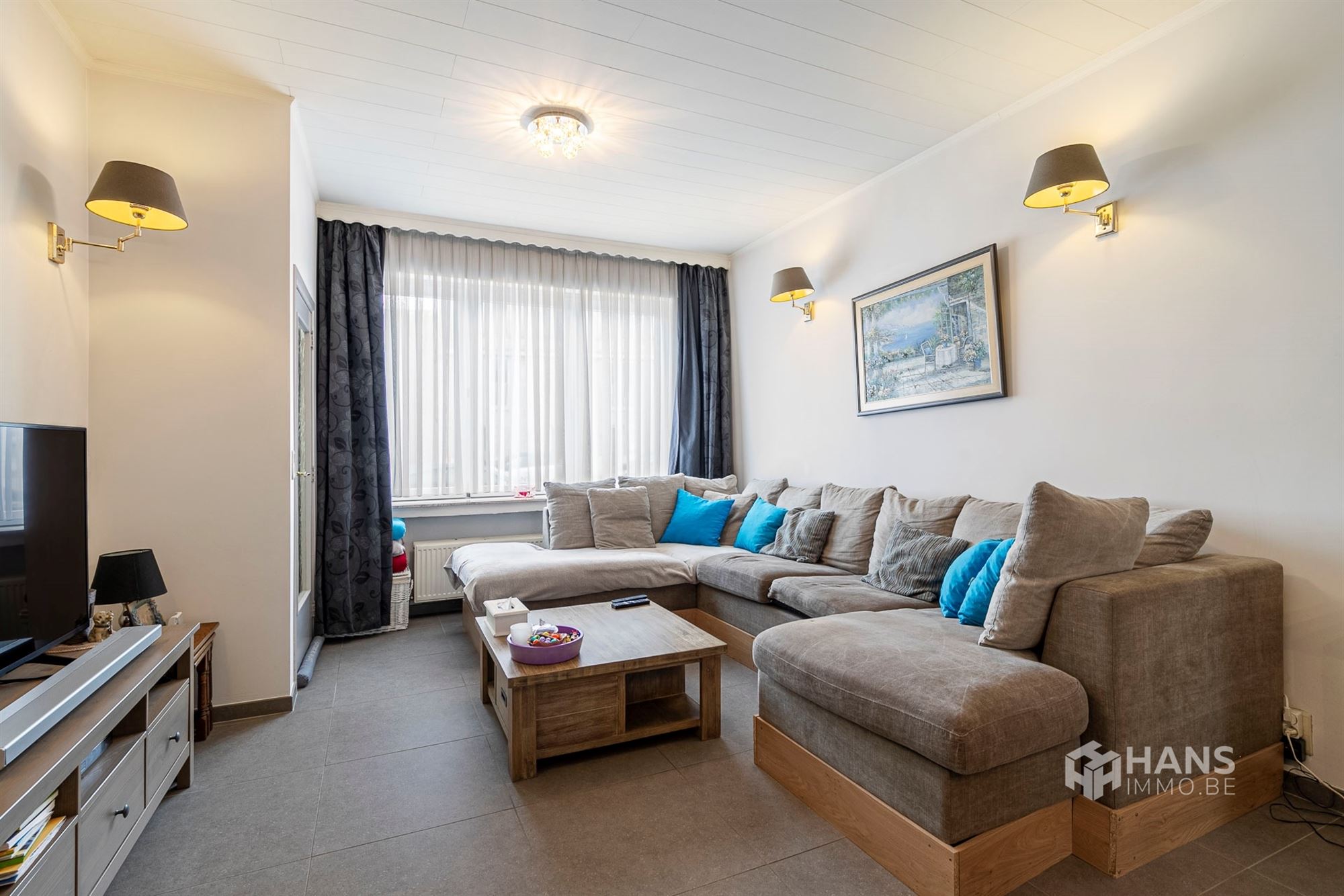 Ruime woning (191 m²) met 4 slaapkamers, magazijn en tuin (170 m²) in Borsbeek. - foto 4