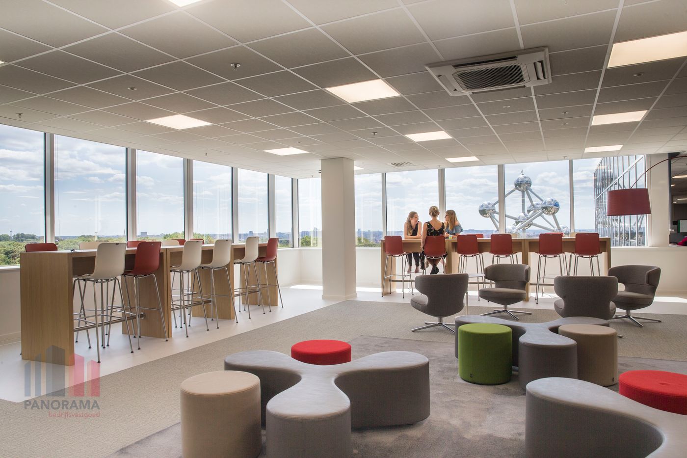 Instapklare kantoren van 68 m² aan de voet van het Atomium - foto 3