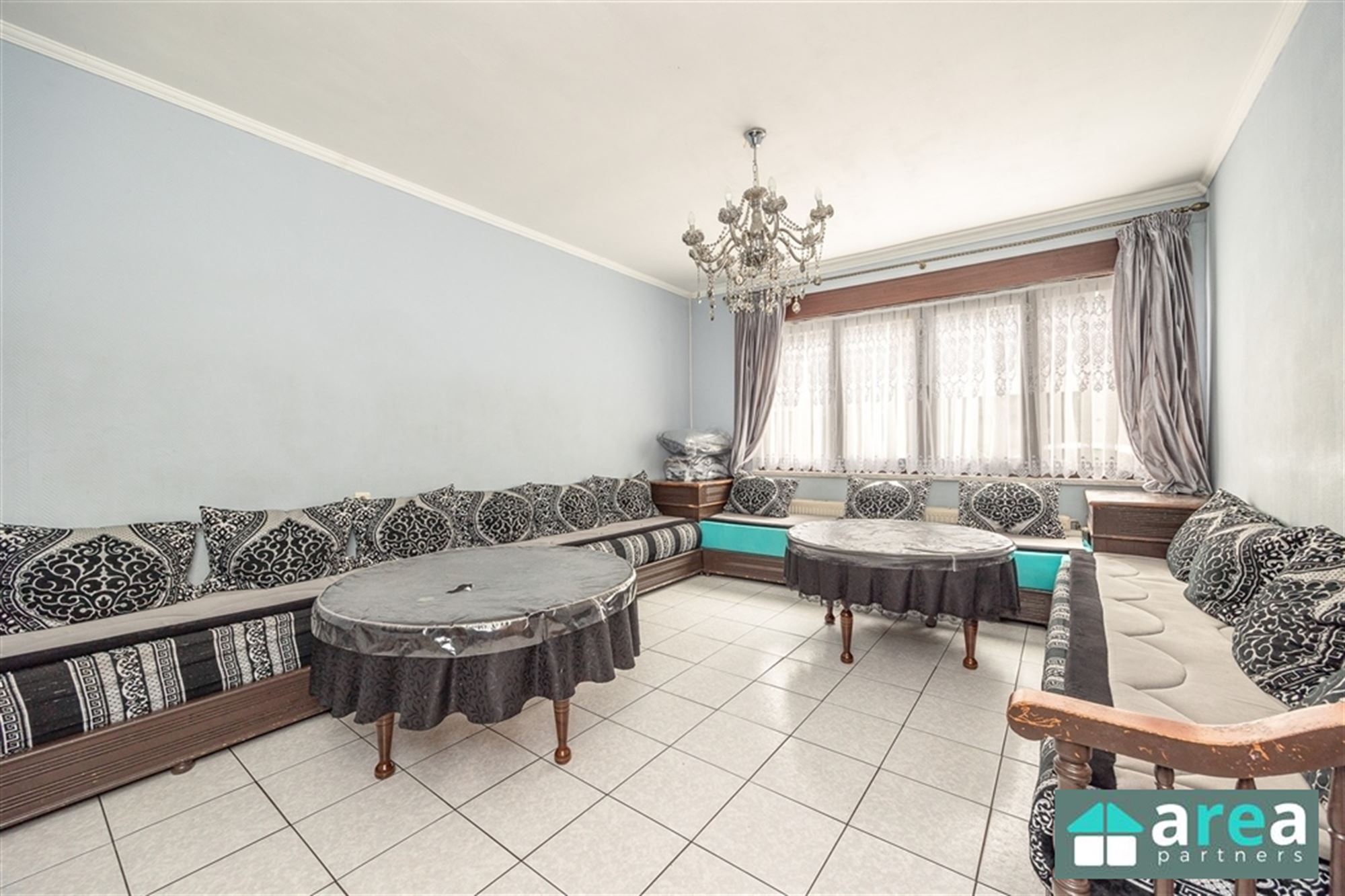 Ruime woning met 6 slpk en koer! - foto 2