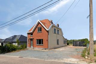 À vendre – Maison à rénover entièrement sur un terrain de 6ares86 avec vue imprenable – Overijse Prix demandé : 389.000€ Située dans un...