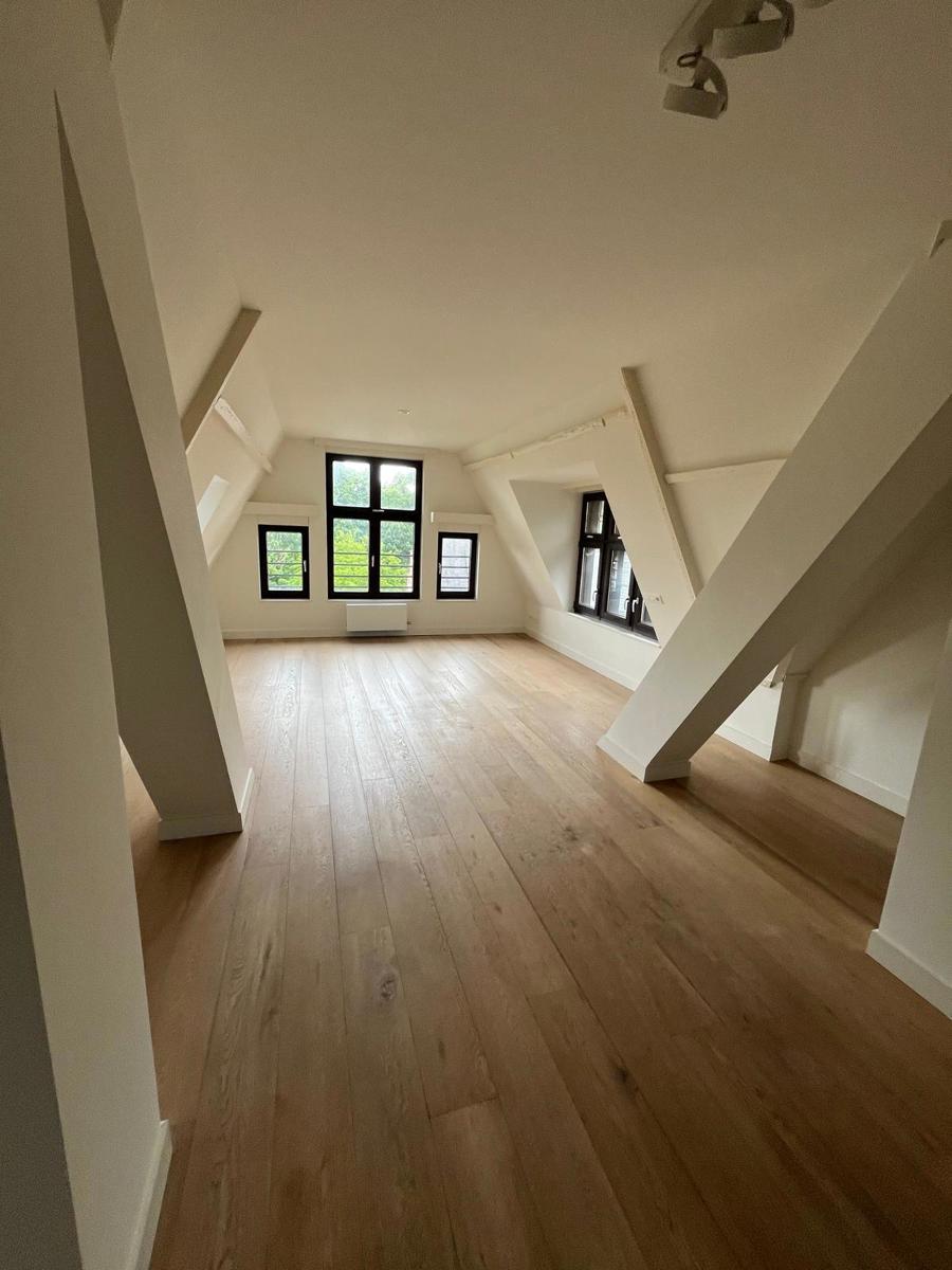 Ruim twee slaapkamer appartement in kasteeldomein Cantecroy met gezamenlijke tuin en fitness ruimte. - foto 4