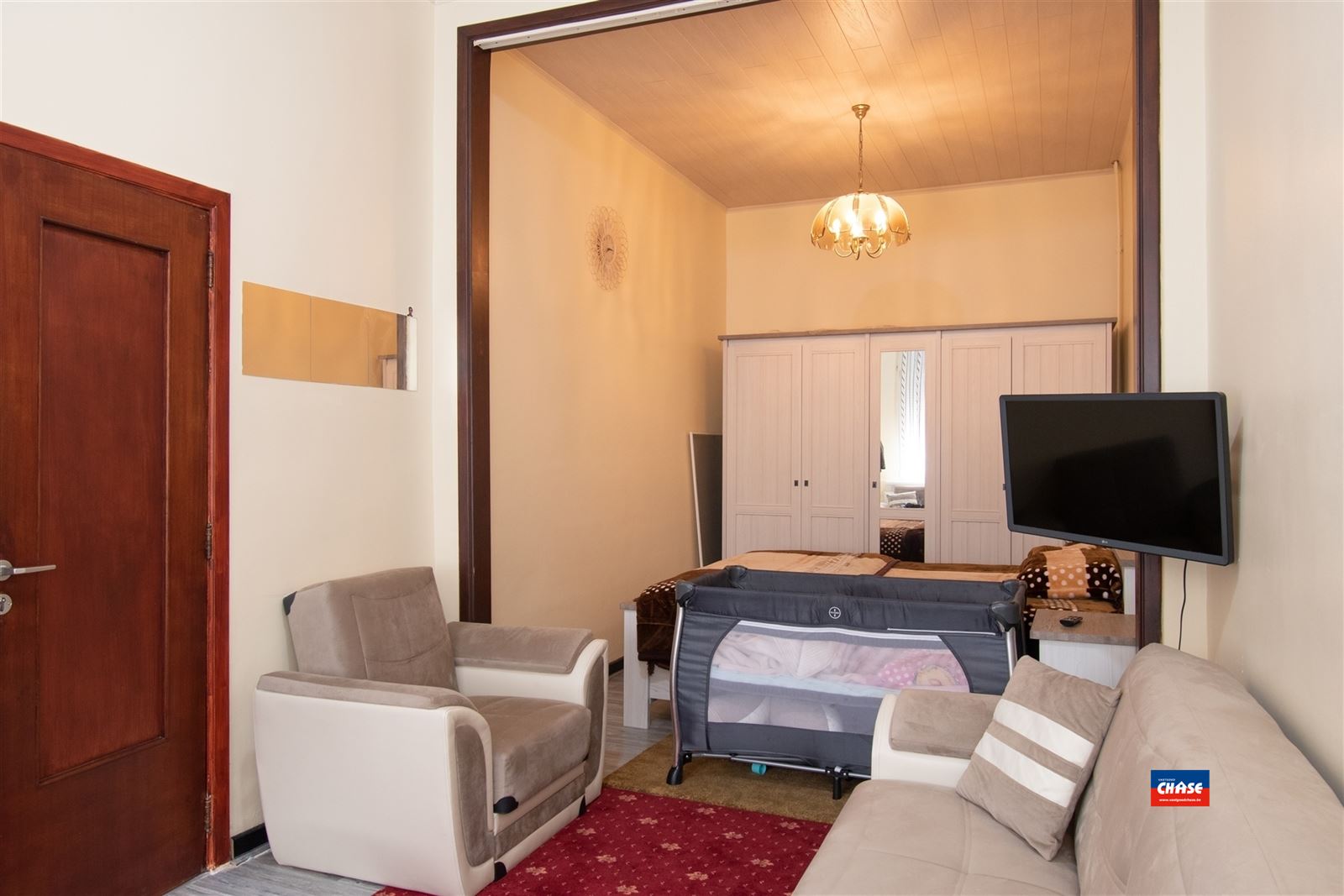 Woning met 4 tot 5 slaapkamers en tuin - foto 5