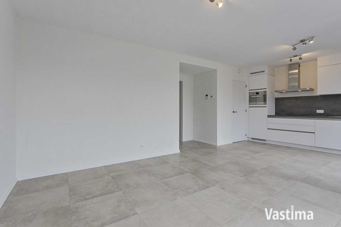 Recent appartement met 2 slaapkamers, terras, lift en garage - photo 5