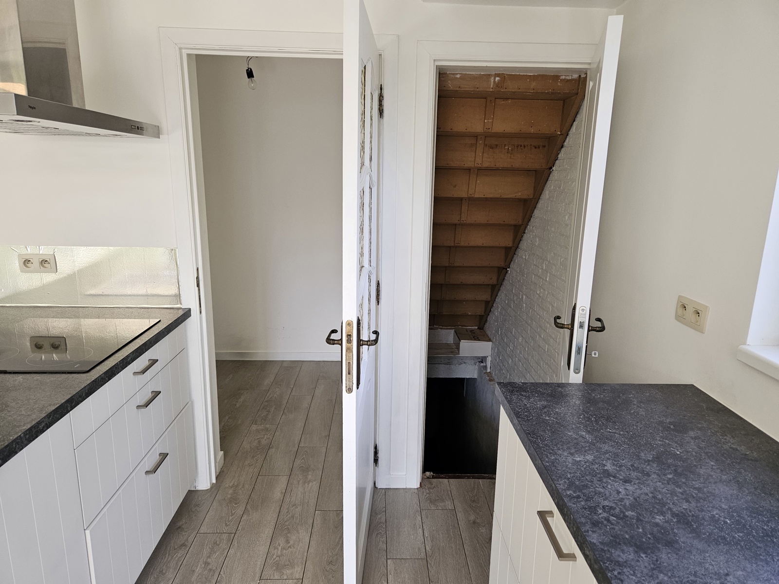 Een volledig gerenoveerde villa met 3 slaapkamers in het centrum van Brasschaat. - foto 5