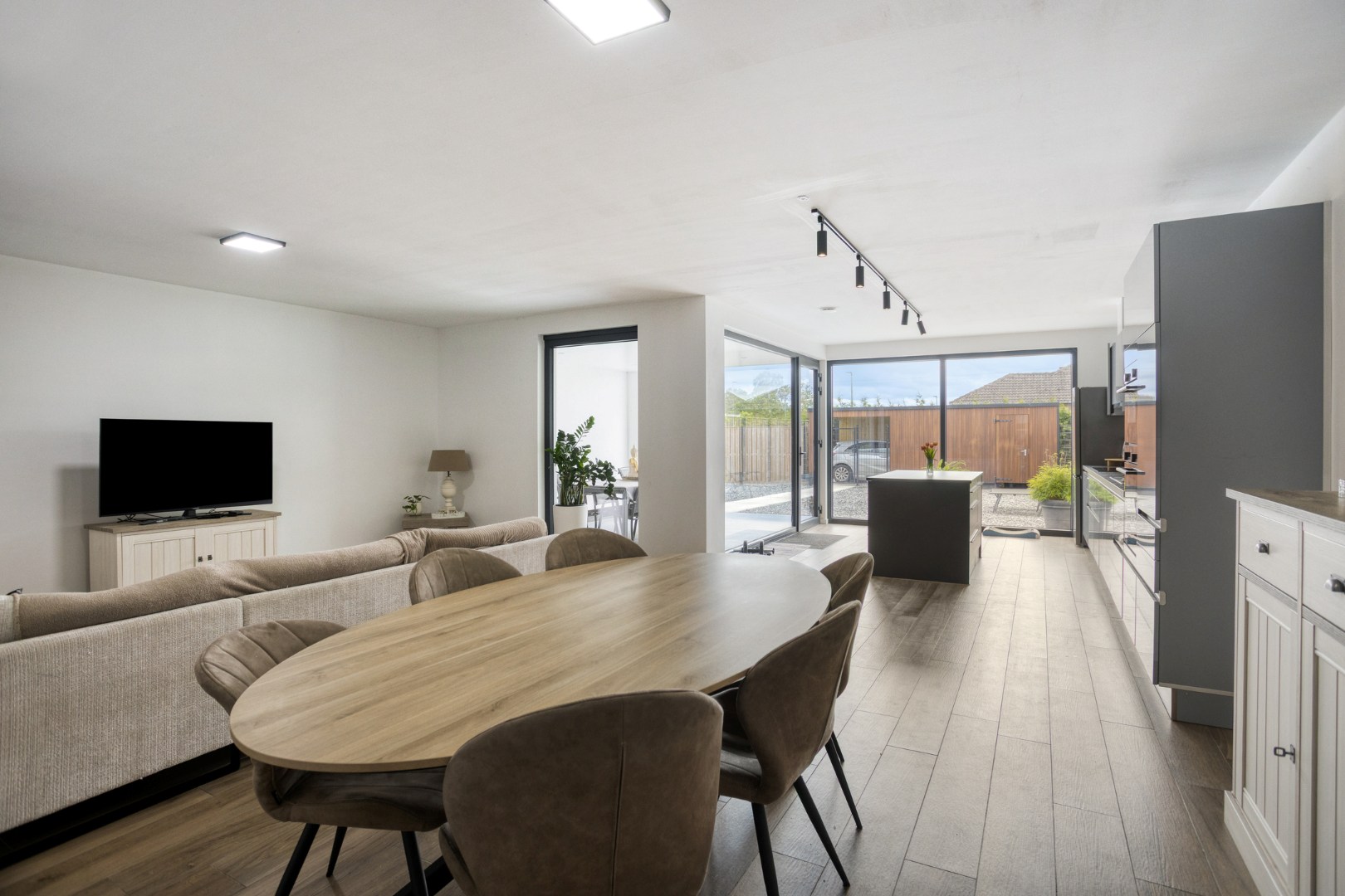 Ruime nieuwbouwwoning (geen BTW) met 3 ruime slaapkamers op 476 m² ! - foto 4