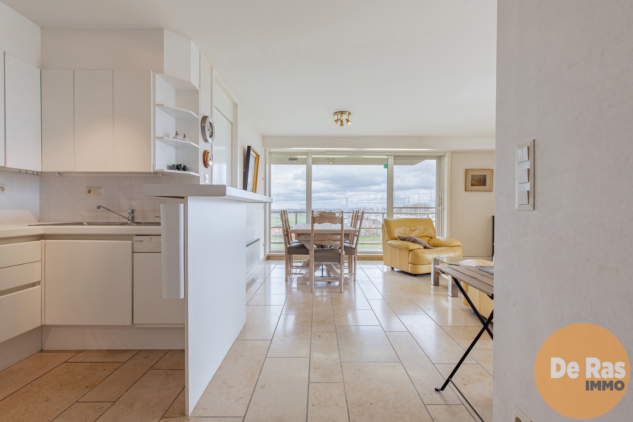 NIEUWPOORT – Ruim appartement op toplocatie aan de haven - foto 5