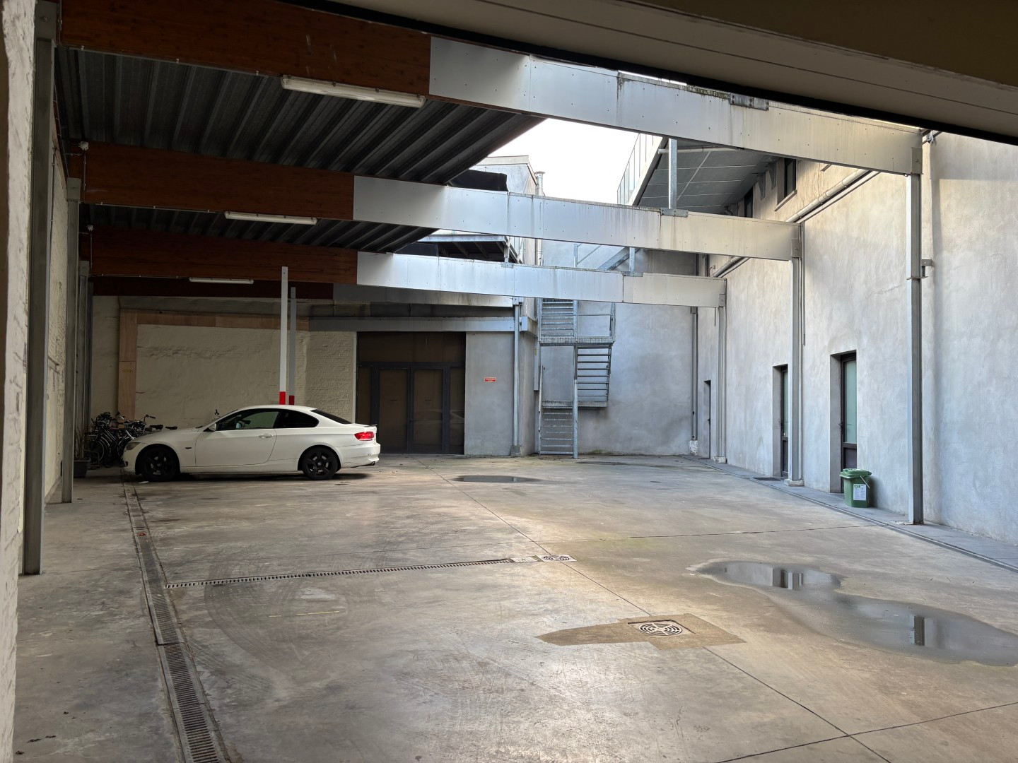 Unieke loft in Gent centrum met 1 slaapkamer - foto 3