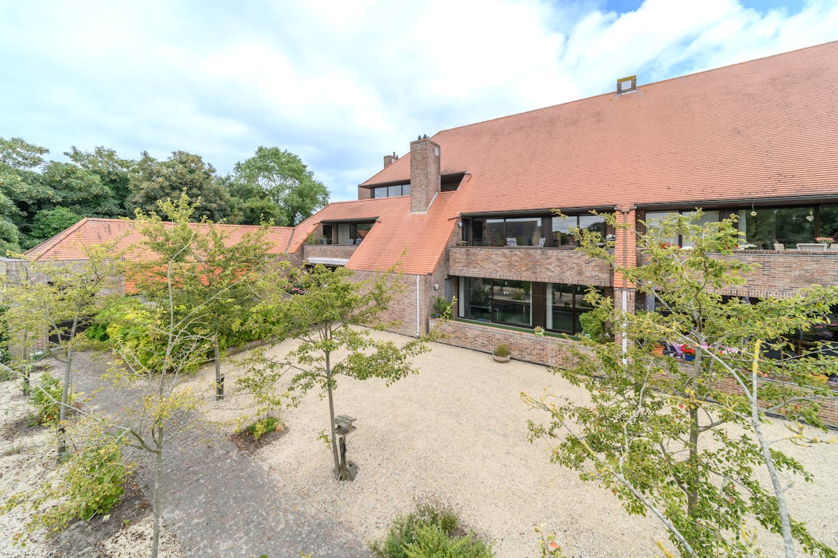 Kantoor/praktijkruimte en tuin te Koksijde. - foto 5