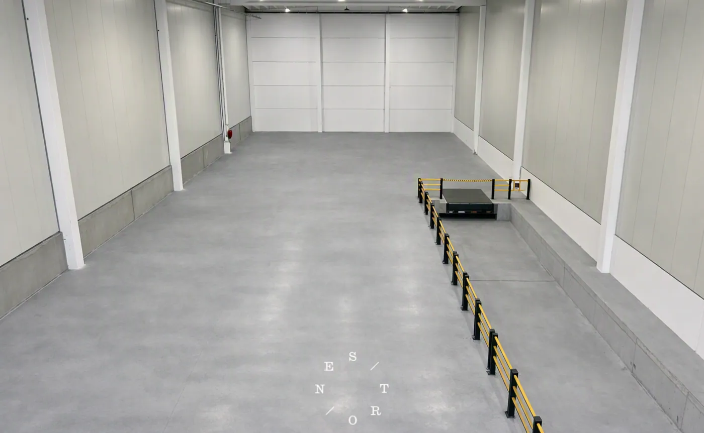 Ruim magazijn van 1.174 m² te huur nabij E17 in Waregem - foto 4