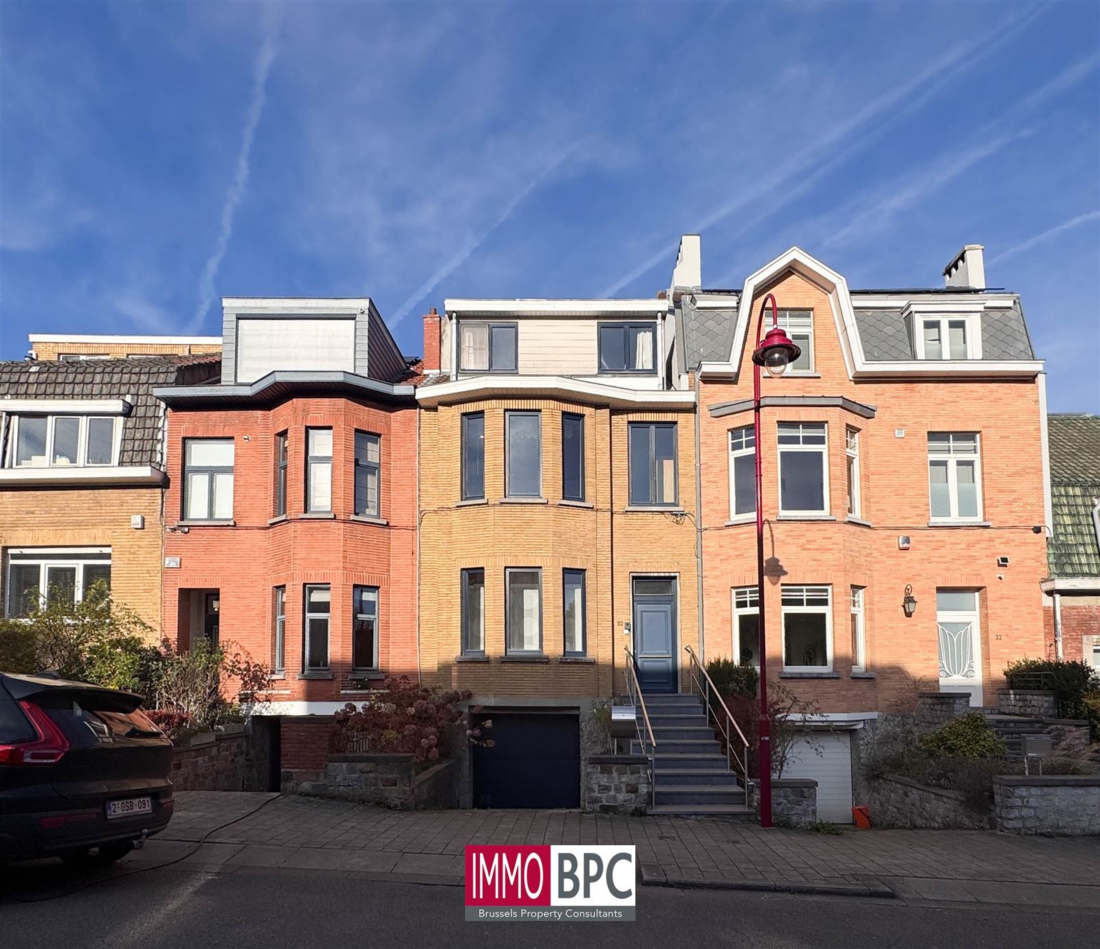 Karaktervol woning met 5 slaapkamers , tuin en garage - foto 1