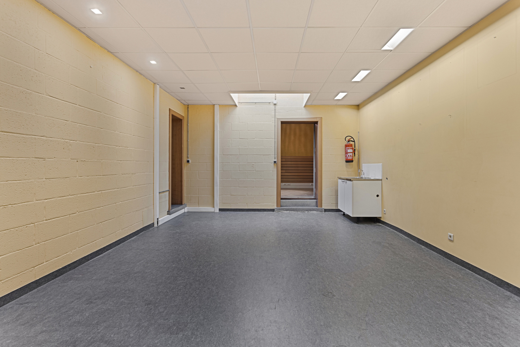 Aparte functionele kantoor- en praktijkruimtes te huur. - foto 4