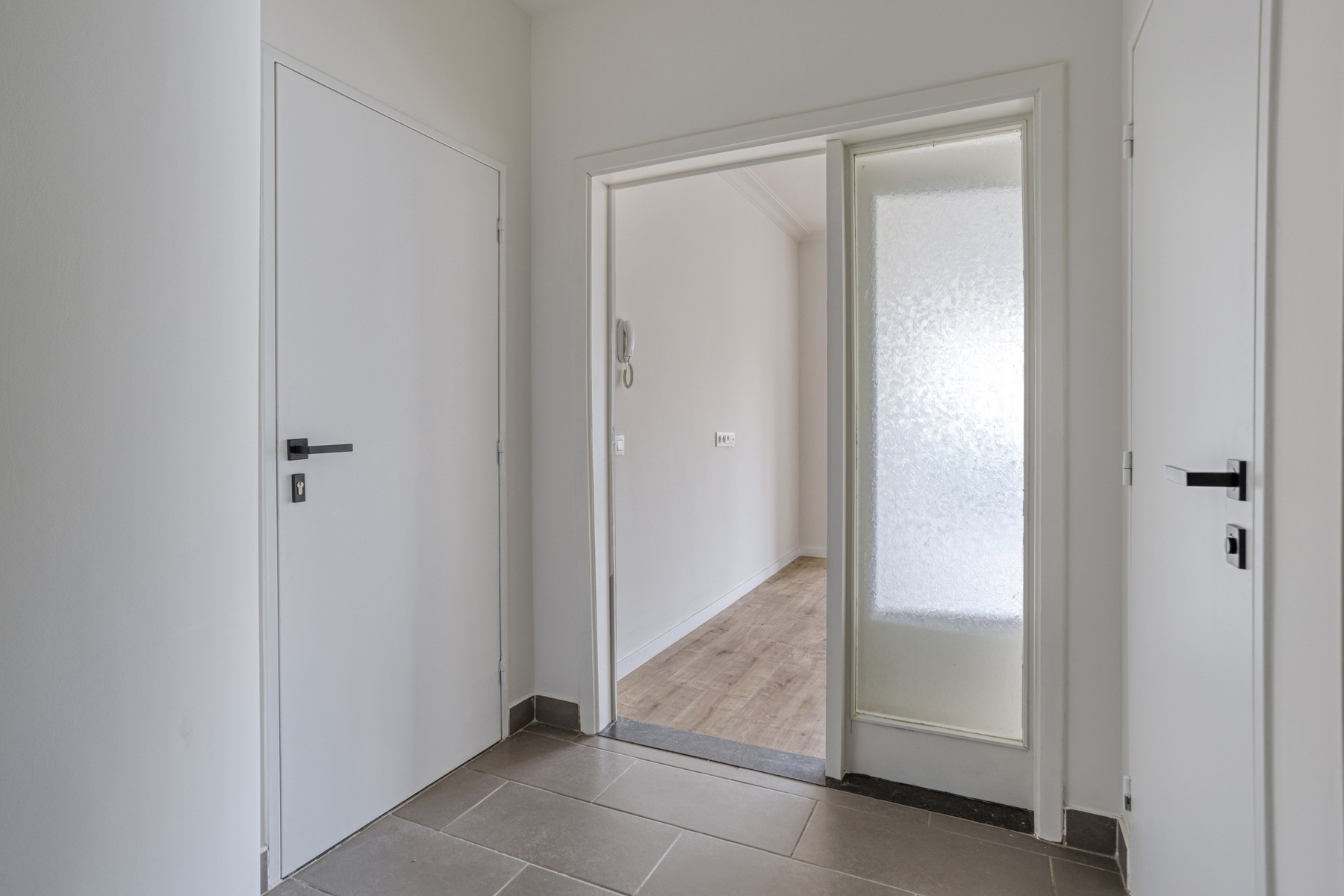 Instapklaar en ideaal gelegen appartement! - foto 2