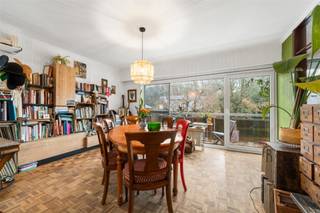 Vous êtes à la recherche d'un appartement de trois chambres à coucher agréable et lumineux dans un quartier résidentiel ? Cet appartement est...