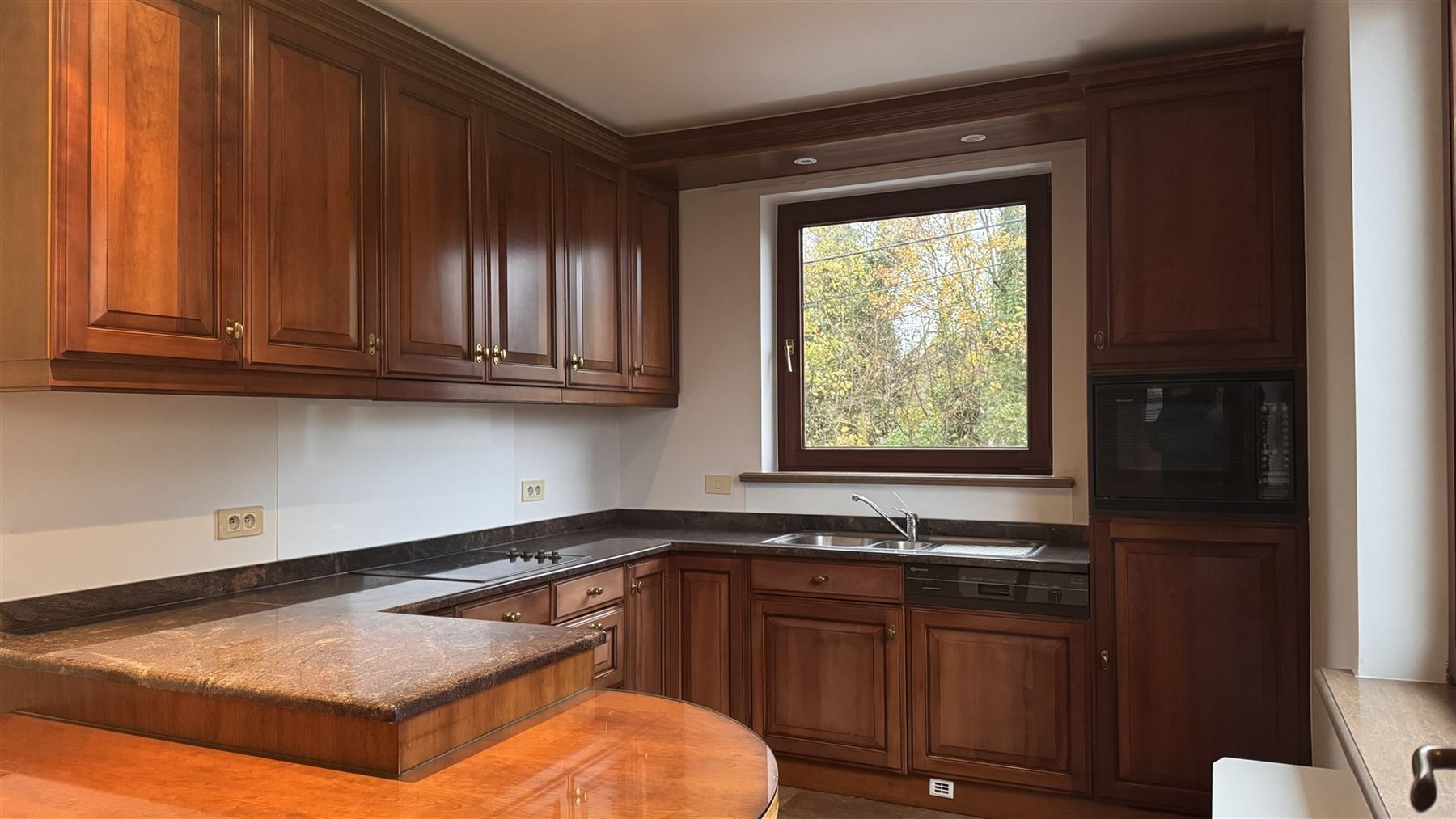 Luxe appartement is rustig gelegen te Anzegem met een groot terras van 23m² - foto 2