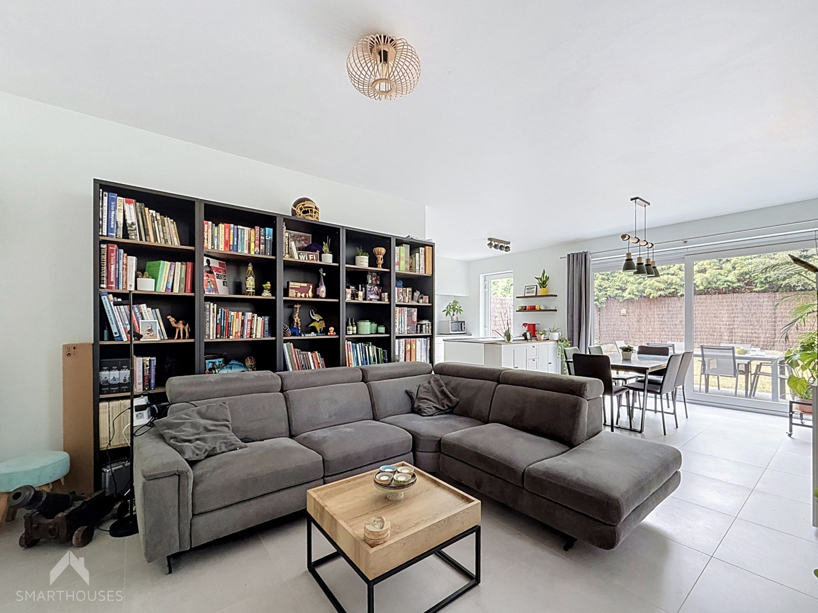 Halfopen BEN-woning met 4 slpkrs, garage, oprit en tuin - foto 4