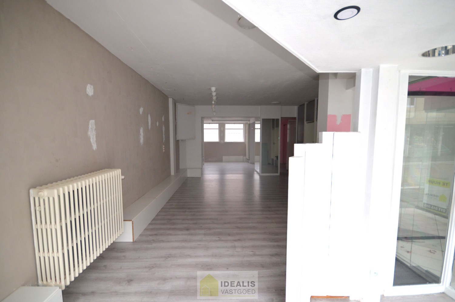 Commercial for rent in Neerpelt - photo 2