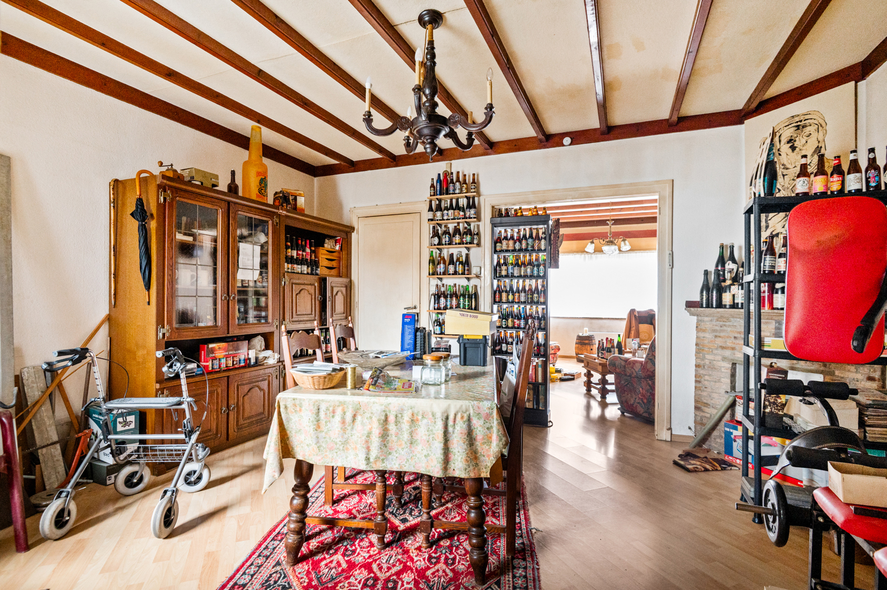 Te renoveren gelijkvloers appartement met tuin en potentieel - foto 2