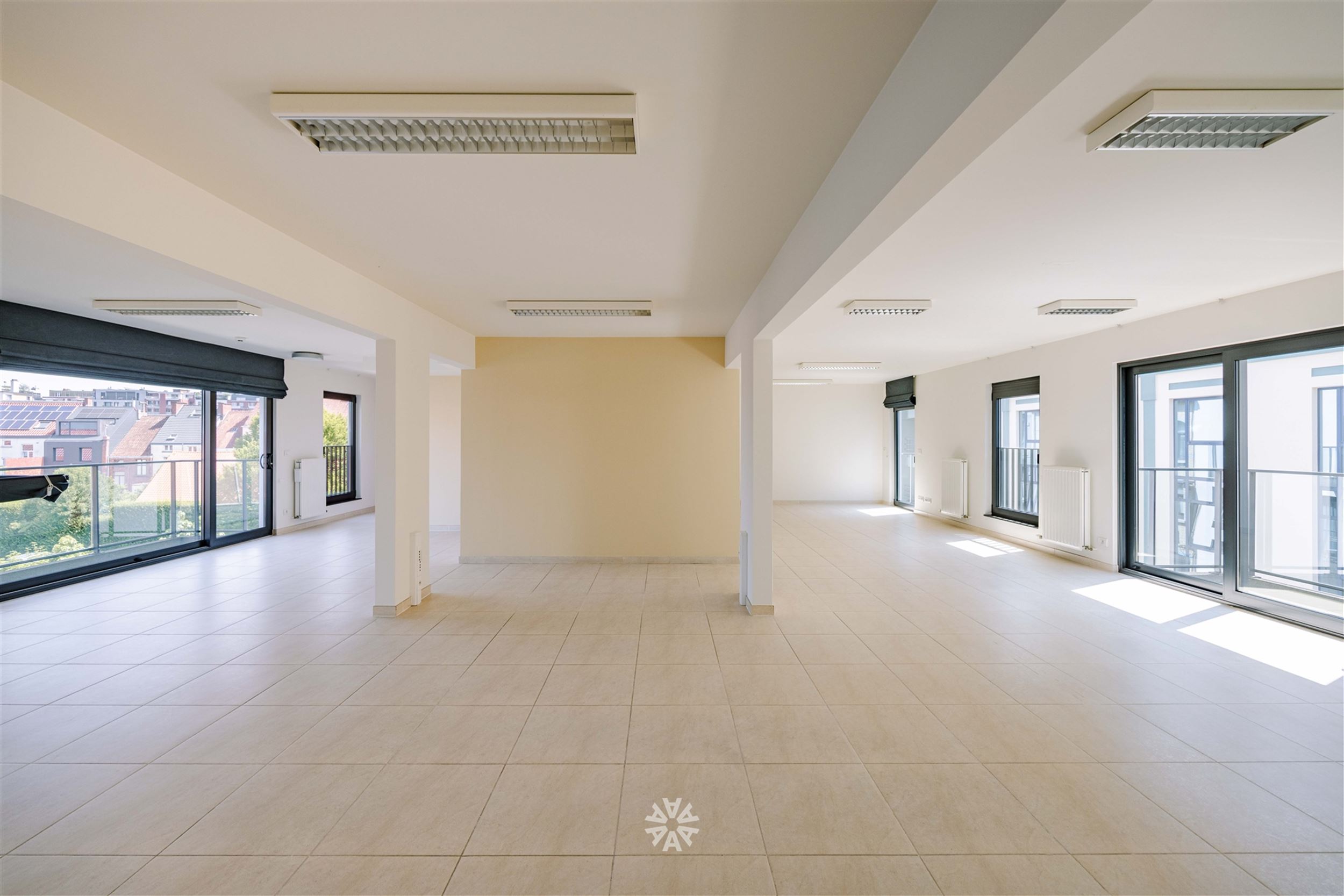 Spacious penthouse apartment with lots of light and open spaces in Decascoop Residence - photo 2