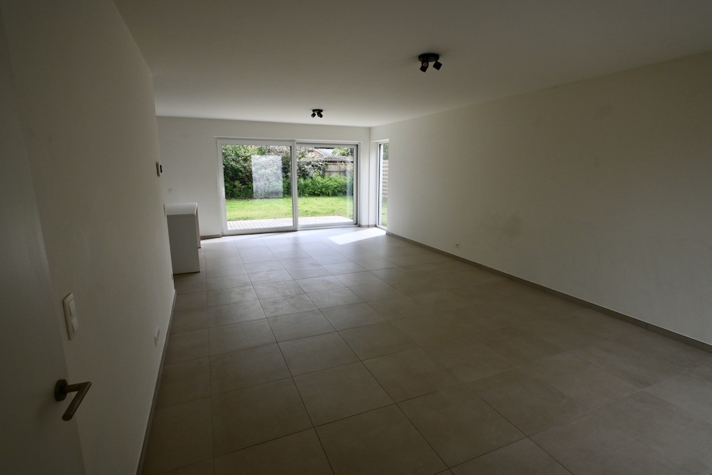 Recente nieuwbouwwoning met 3 slaapkamers . - foto 5