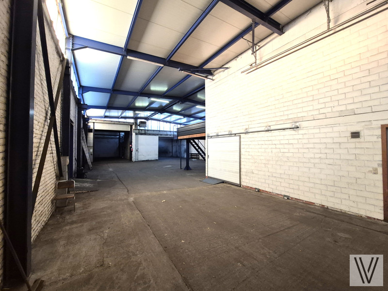 Atelier met burelen/bedrijfsgebouw/loods/magazijn  m² (2 maal) - foto 4