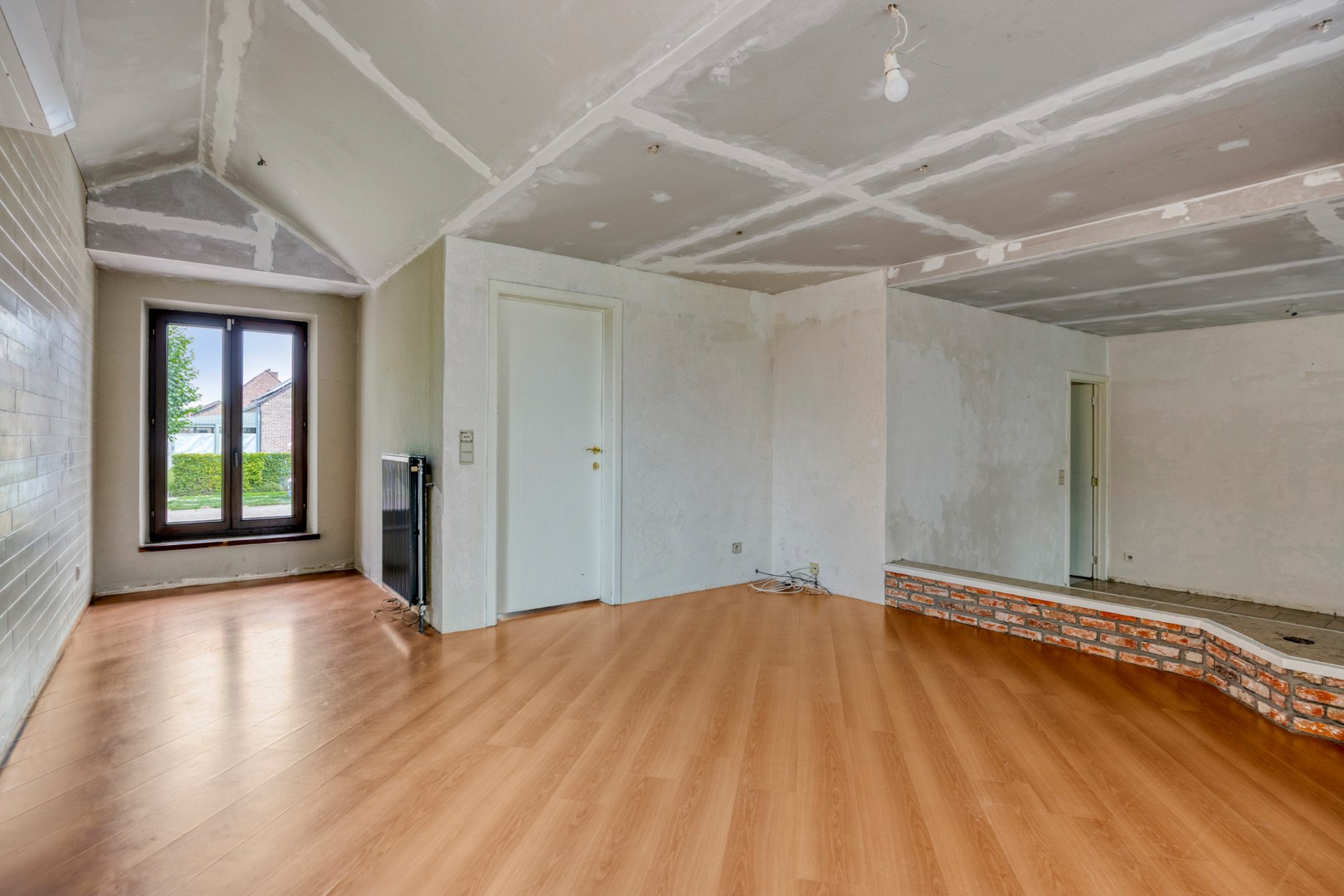 Charmante woning met 3 slpks, zwembad en twee garages in Witgoor (Dessel) ! - foto 4