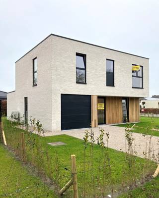  * woning in afwerkingsfase - bezoek ter plaatse mogelijk * Inclusief tuinafwerking * Rustige residentiële buurt * Groene rand van Gent *...