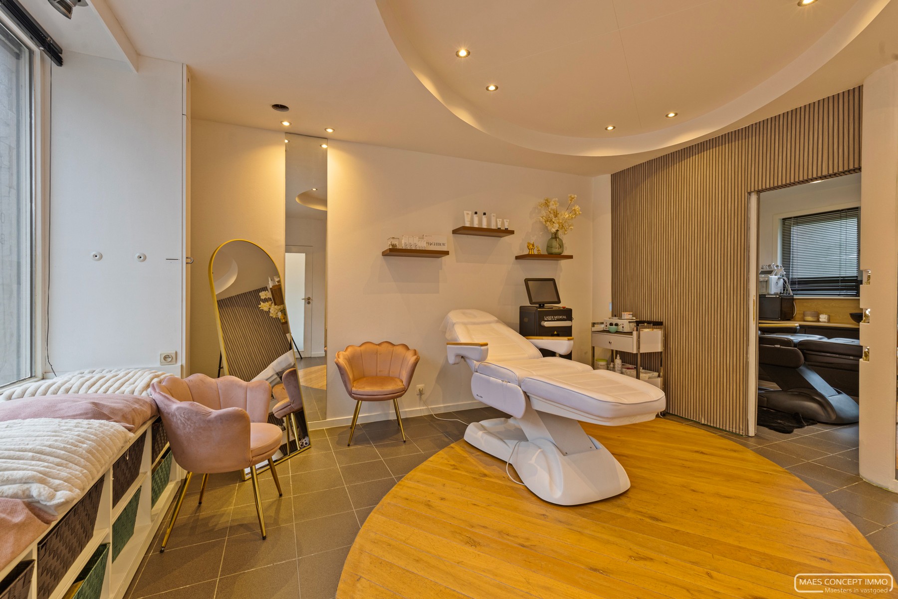 Te koop handelspand met appartement boven in centrum Desselgem - photo 3