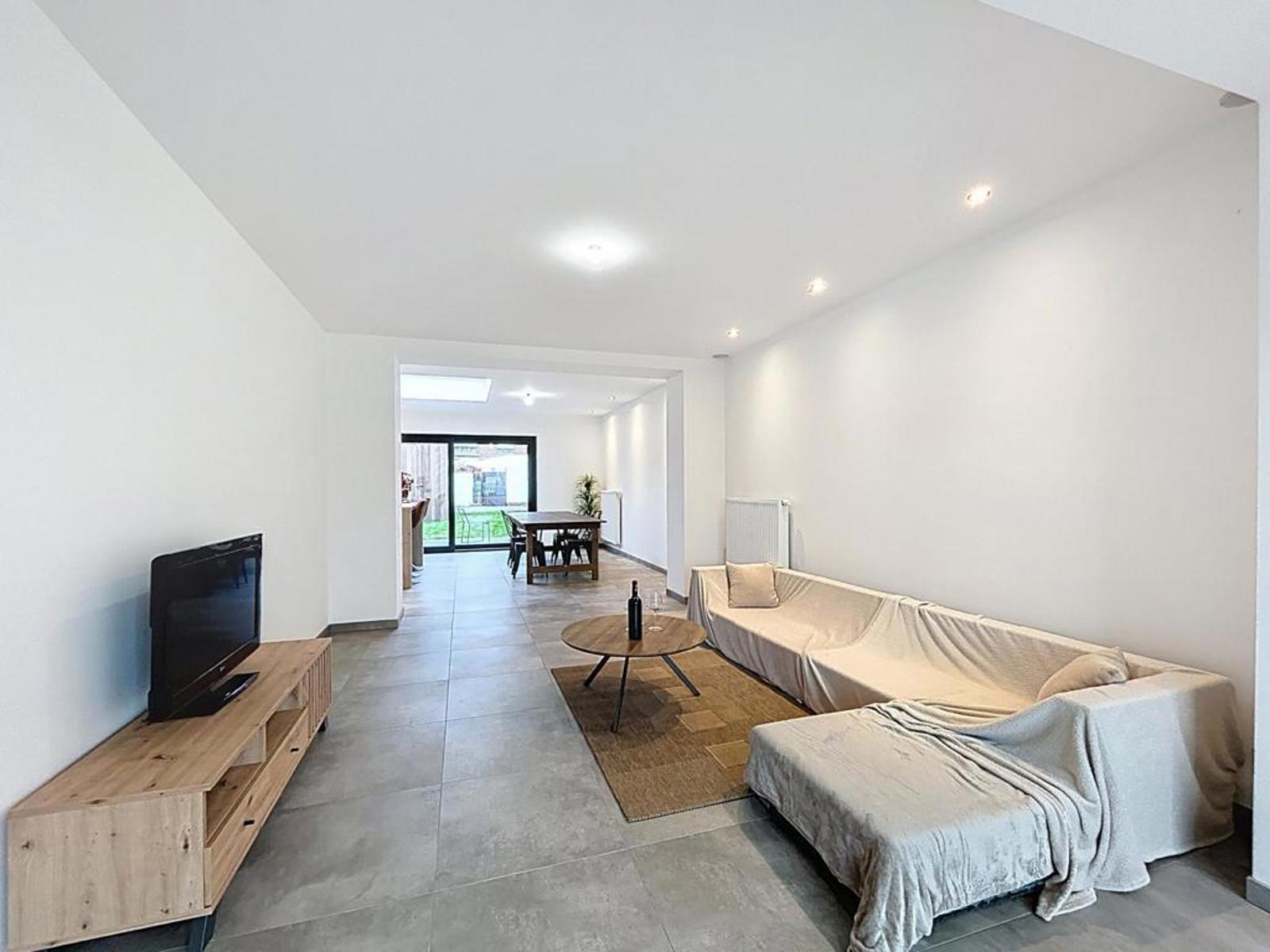 Woning met 3 slpk, zuid gerichte tuin en uitweg - foto 3