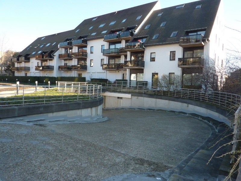 Staanplaats te koop in overdekte, afgesloten garage in Residentie Koksijde Promenade bij Ster der Zee.Niveau -1 / parkingnummer S120