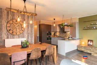 HOBOKEN | RESIDENTIE ODIN | INSTAPKLAAR APPARTEMENT MET TWEE SLAAPKAMERS, TERRAS EN KELDERBERGING | EPC B |Indeling als volgt: inkomhal - leefruimte...