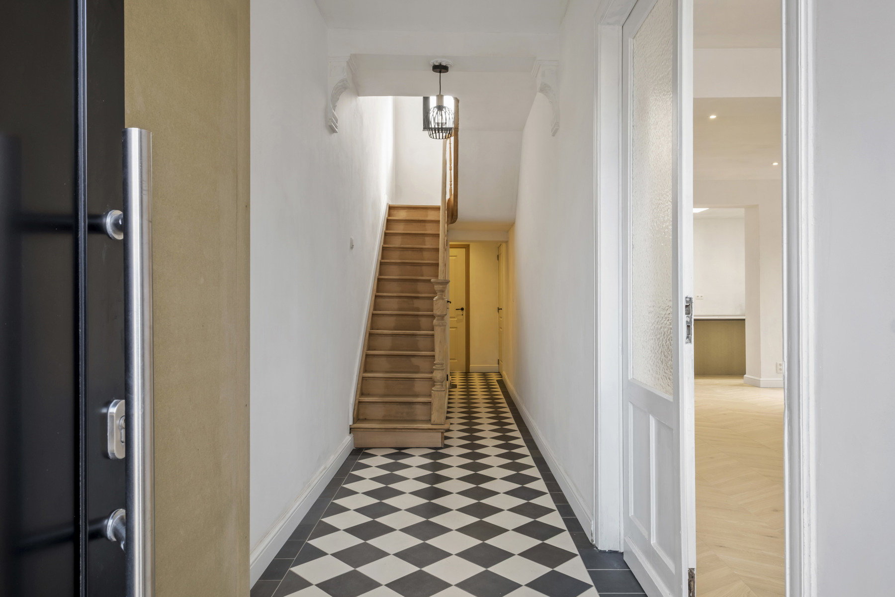 Charmante, volledig gerenoveerde woning - foto 4