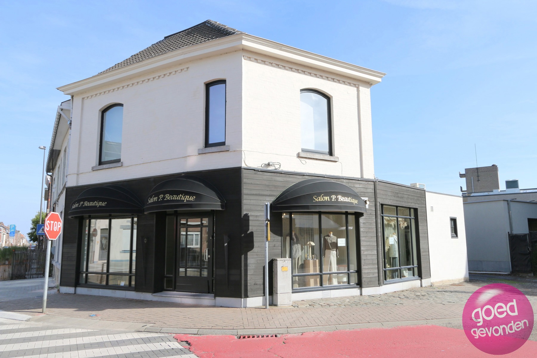 Woonst mogelijk - Handelspand - veel etalage - parking   - foto 1