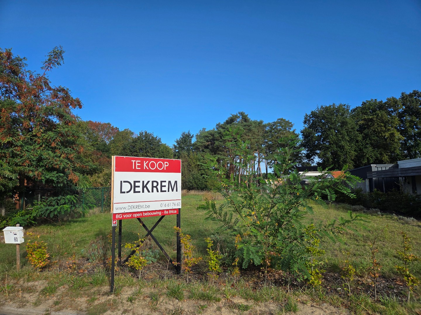 Bouwgrond voor open bebouwing - 8a 84ca - foto 1