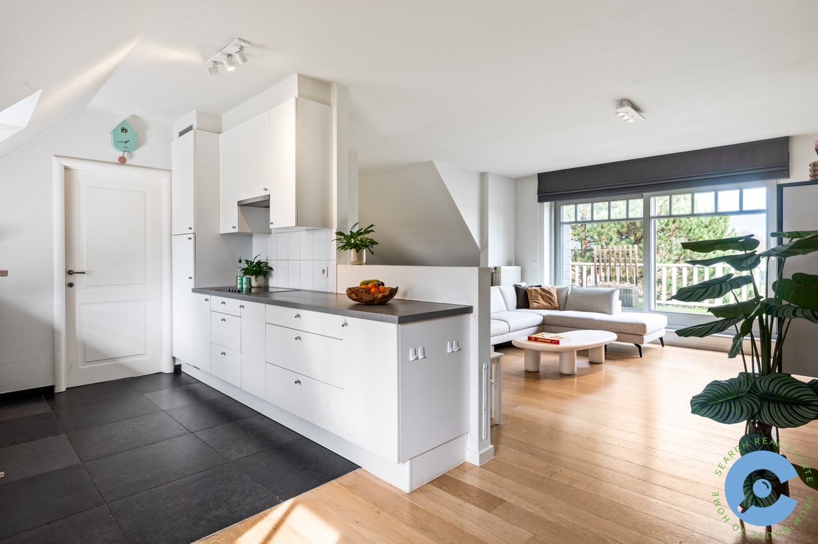 Ruim dakappartement met terras en autostaanplaats - foto 4