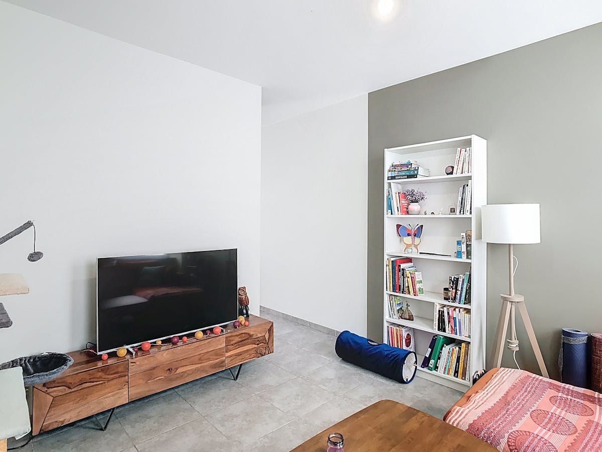 Leuke rijwoning met 3 slaapkamers en terras in Poperinge - foto 4