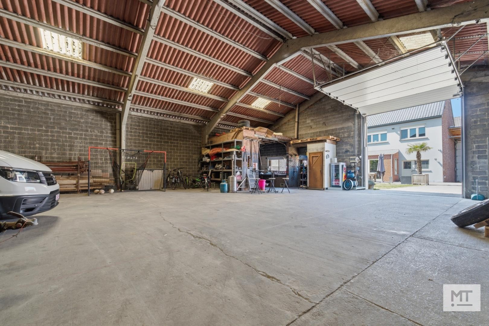 Ruime, instapklare woning met loods in het centrum van Wervik - foto 5