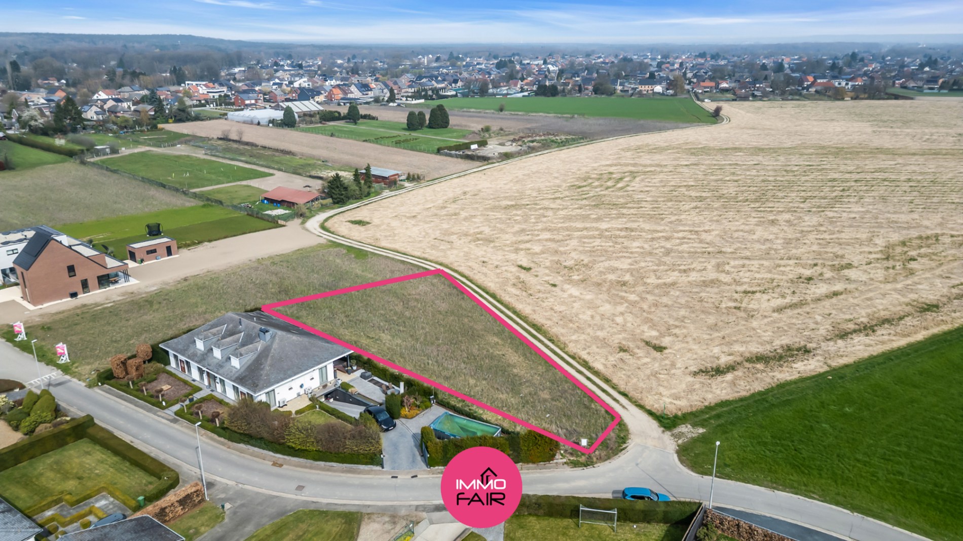 Open bebouwing met panoramisch zicht midden in de velden - foto 2