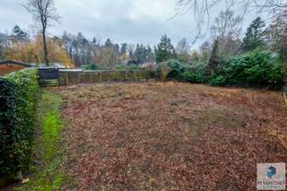 Een perceel bouwgrond gelegen te midden het bos "de Vorsevijvers" op de grens met Wingene - Hertsberge met een oppervlakte van 444m².Het perceel ligt...