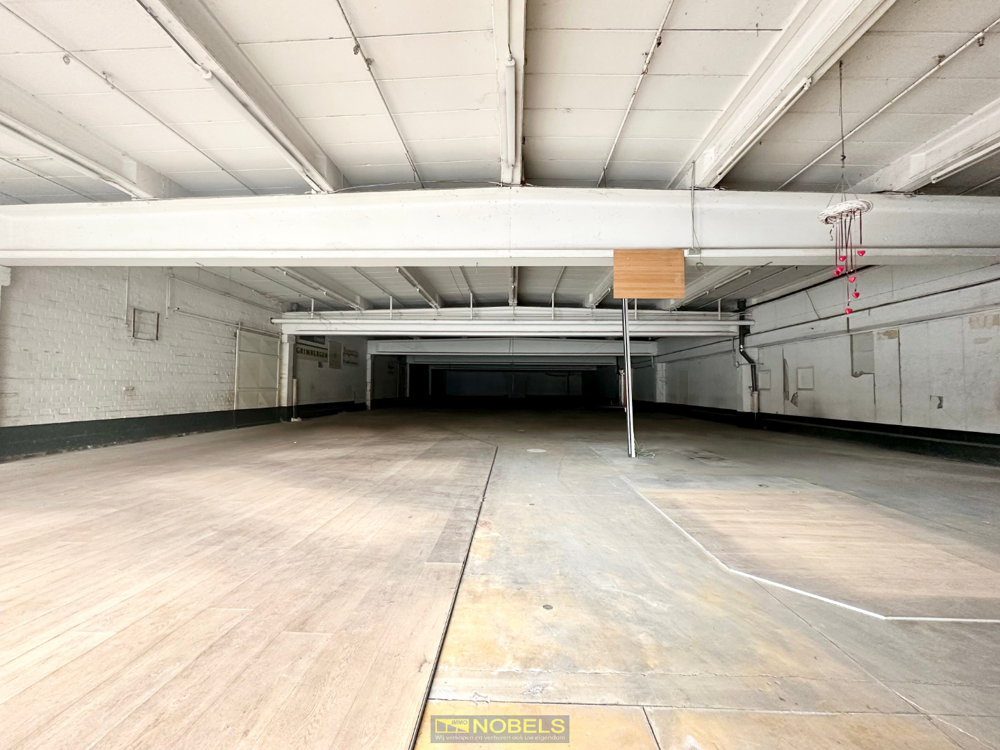 Te huur ruim, industrieel magazijn gelegen te Ronse - foto 5