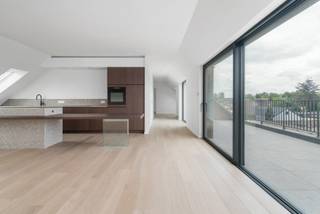 In Destelbergen, verscholen in het groene Scheldeland en toch vlak bij het bruisende stadsleven, bevindt zich residentie Valeria: een...