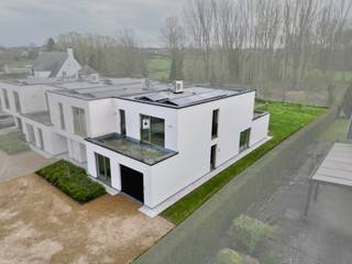 Prachtige HOB met 5 SLPK, tuin, garage en staanplaatsen!Op een uiterst gunstige locatie langs de Gentsesteenweg 405B te Erondegem (Erpe-Mere) vindt u...