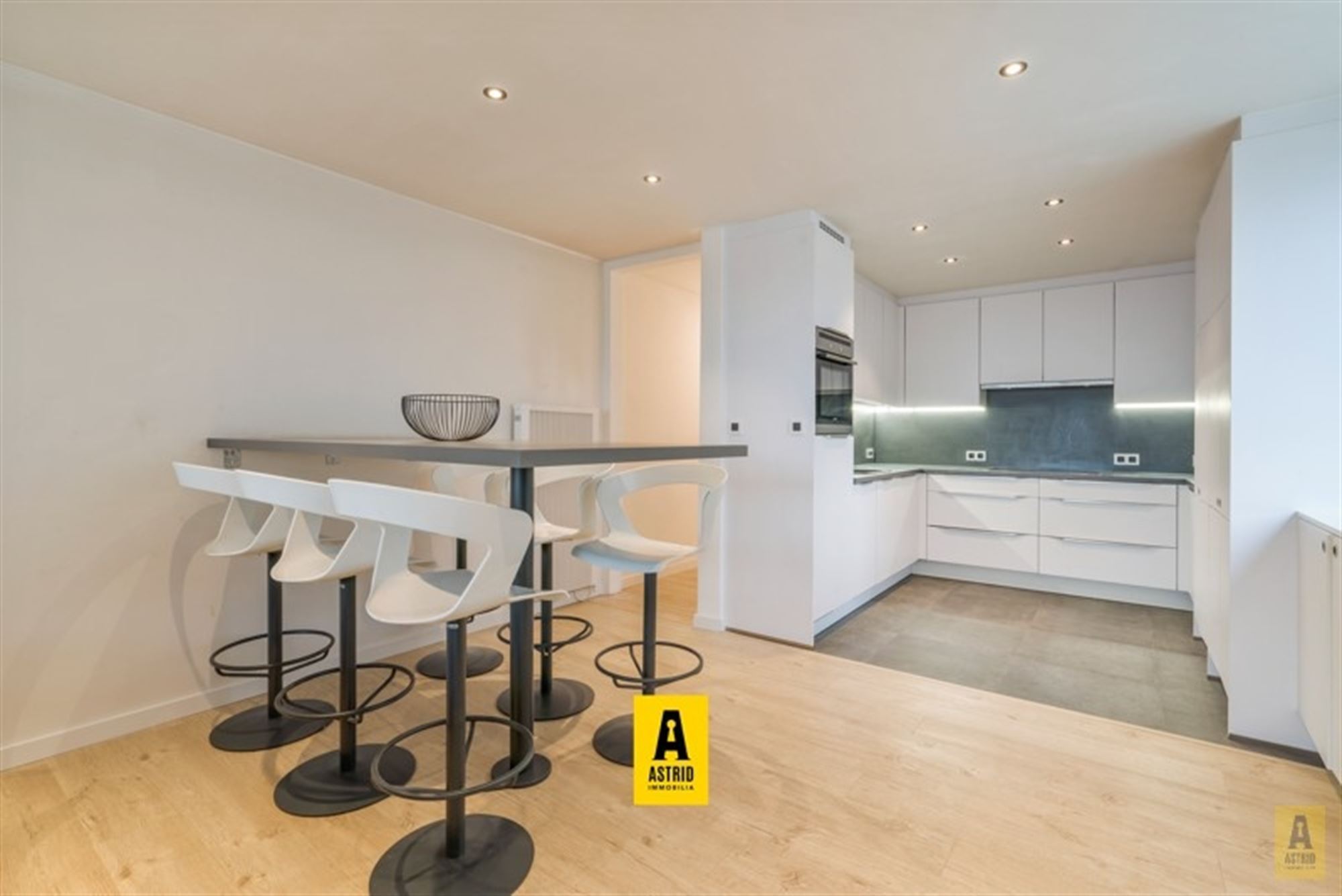 Apartment for rent in Bredene with 3 bedrooms - photo 5