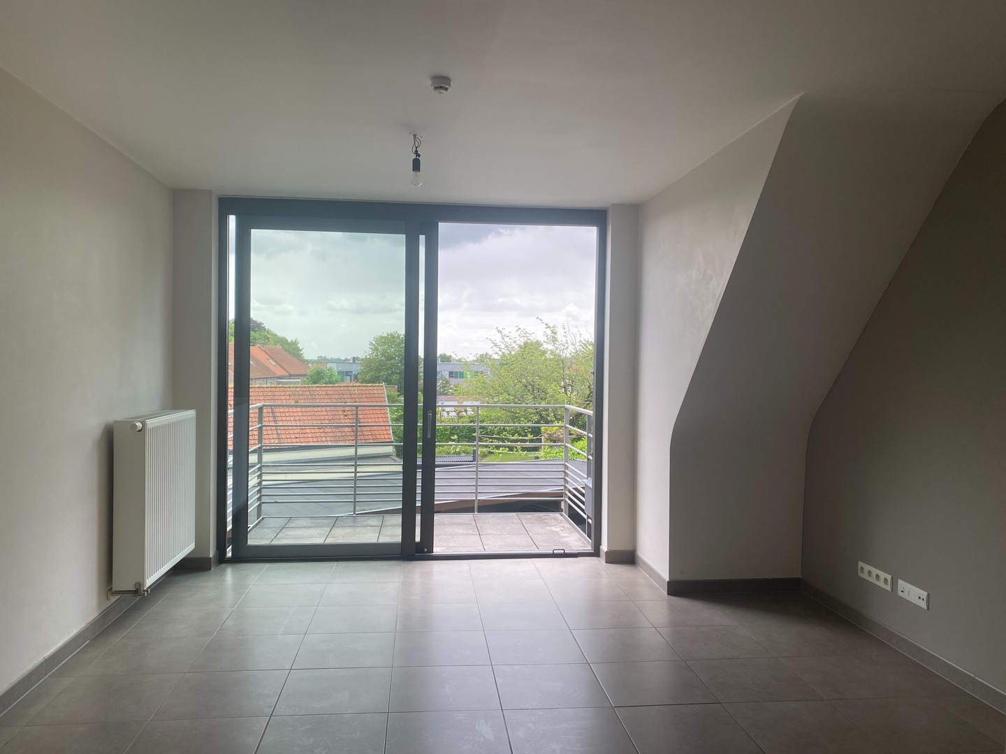 Verzorgd duplex-appartement met 3 slaapkamers en een autostaanplaats - foto 5