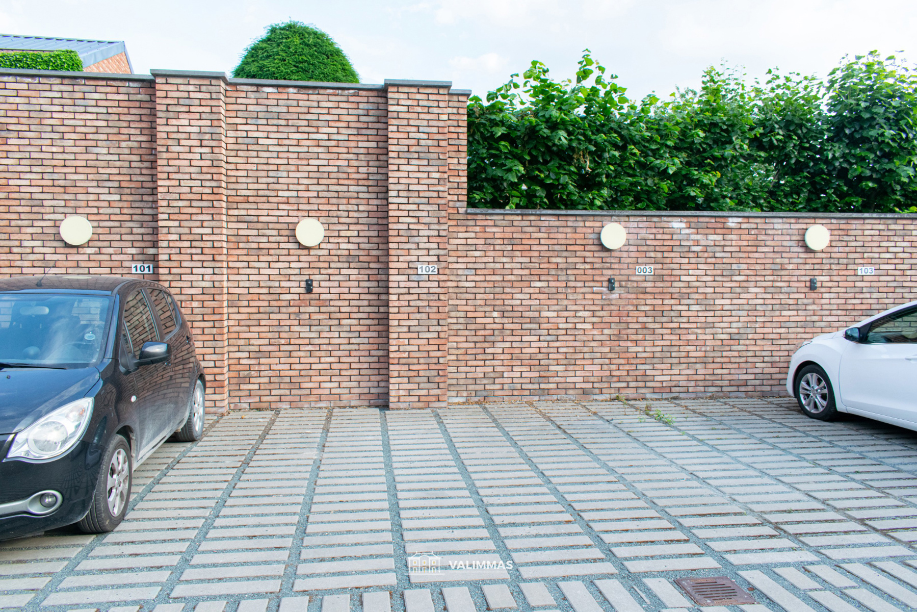 Gelijkvloers duplex-appartement met terras & autostandplaats - foto 3